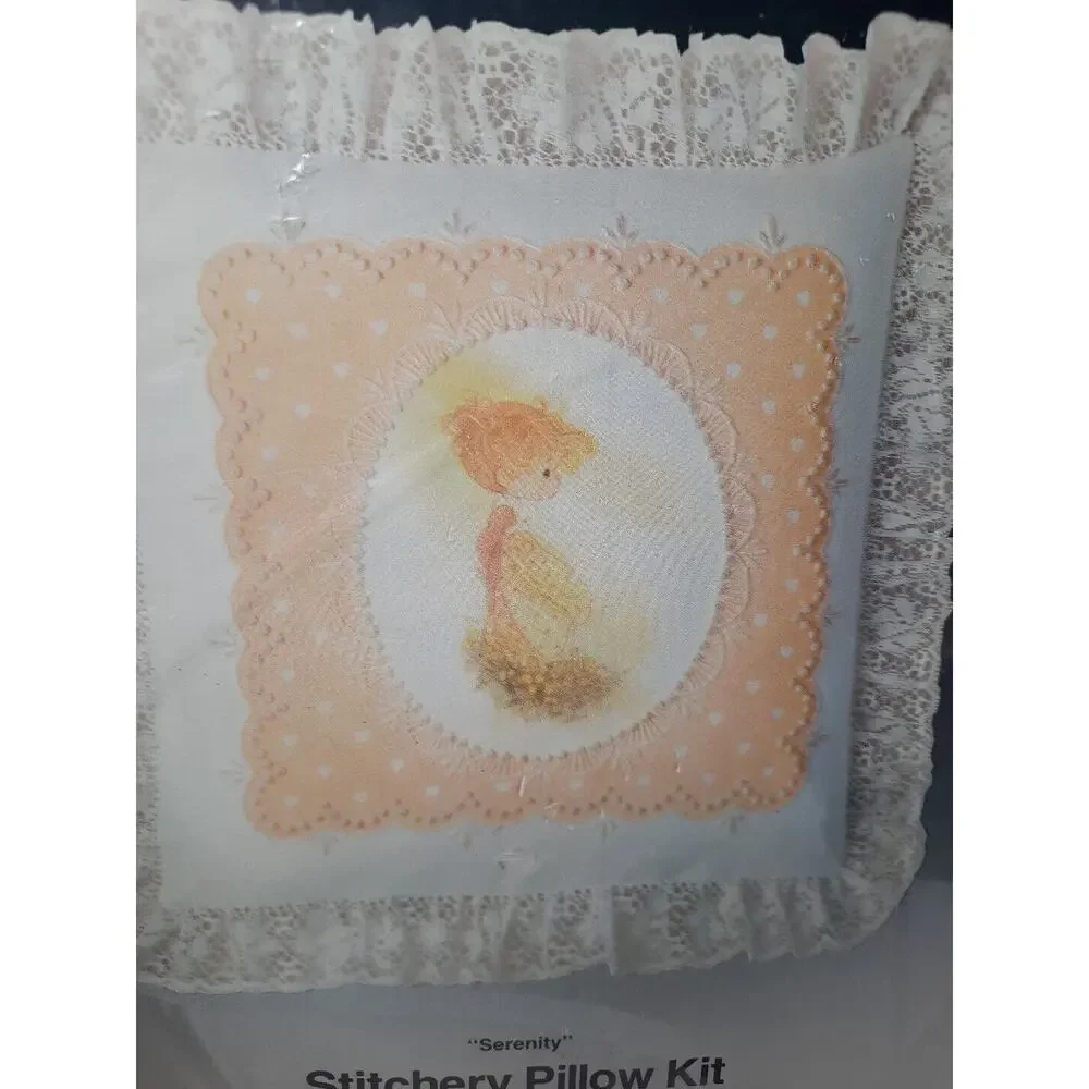 Vintage Paragon Precious Moments Stitchery Pillow Kit Serenity 8409 12x12